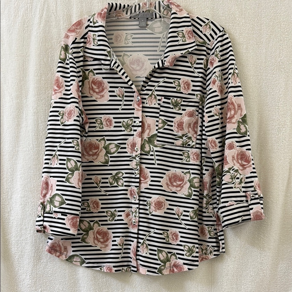 Chicos Black and White 3/4 Sleeve Button Down Shirt/Jacket